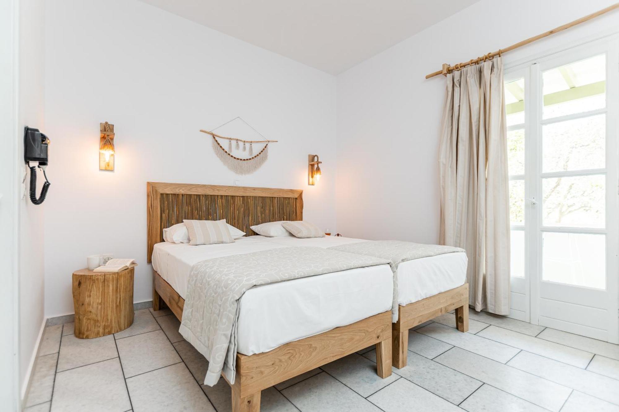 Studios Vrettos Beachfront Hotel Plaka  Luaran gambar