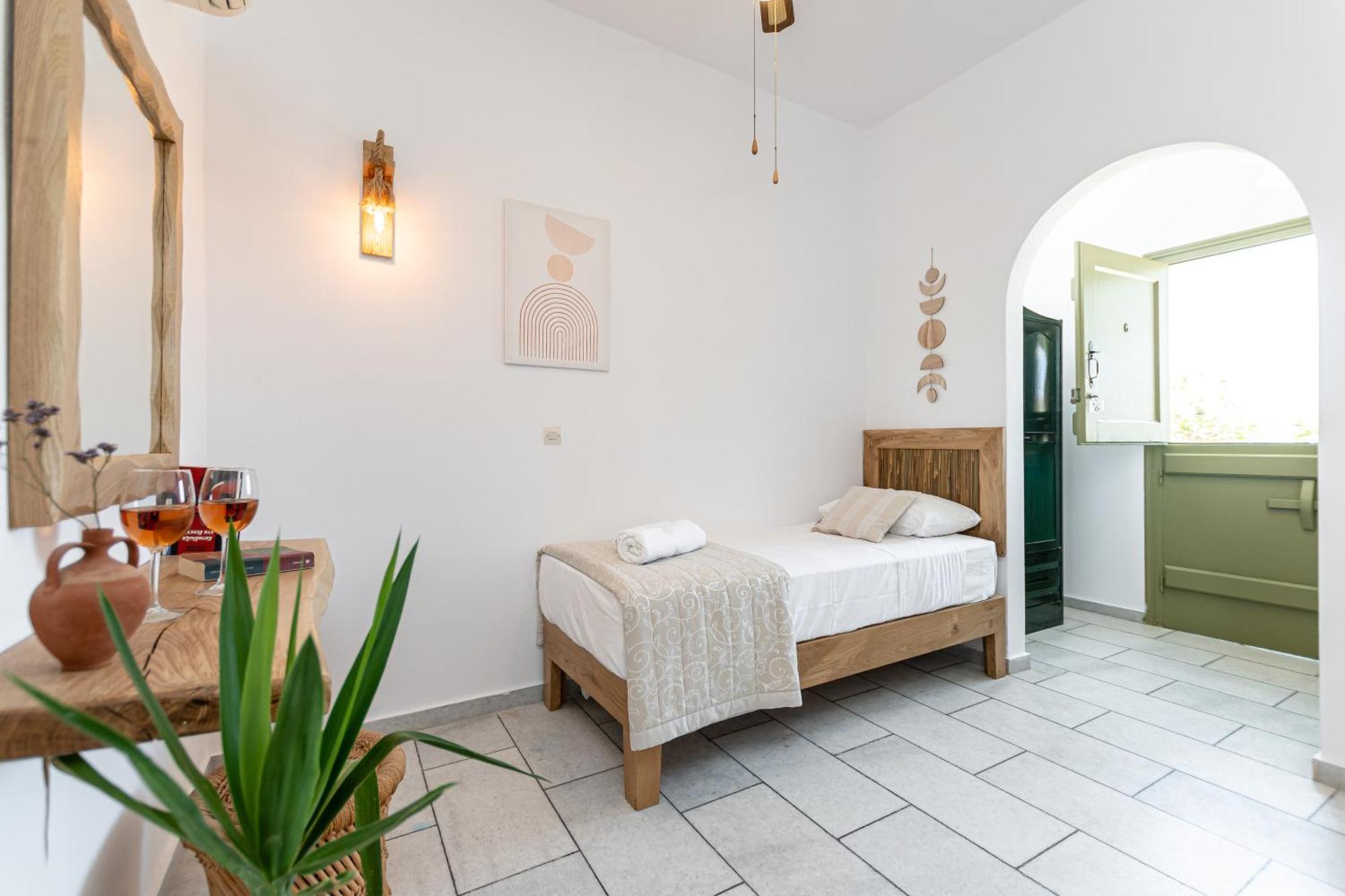 Studios Vrettos Beachfront Hotel Plaka  Luaran gambar