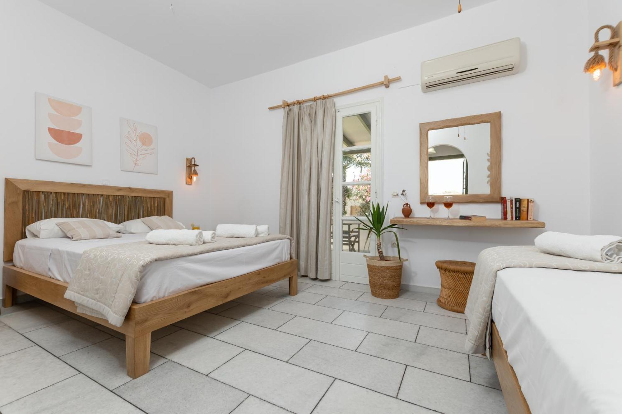 Studios Vrettos Beachfront Hotel Plaka  Luaran gambar