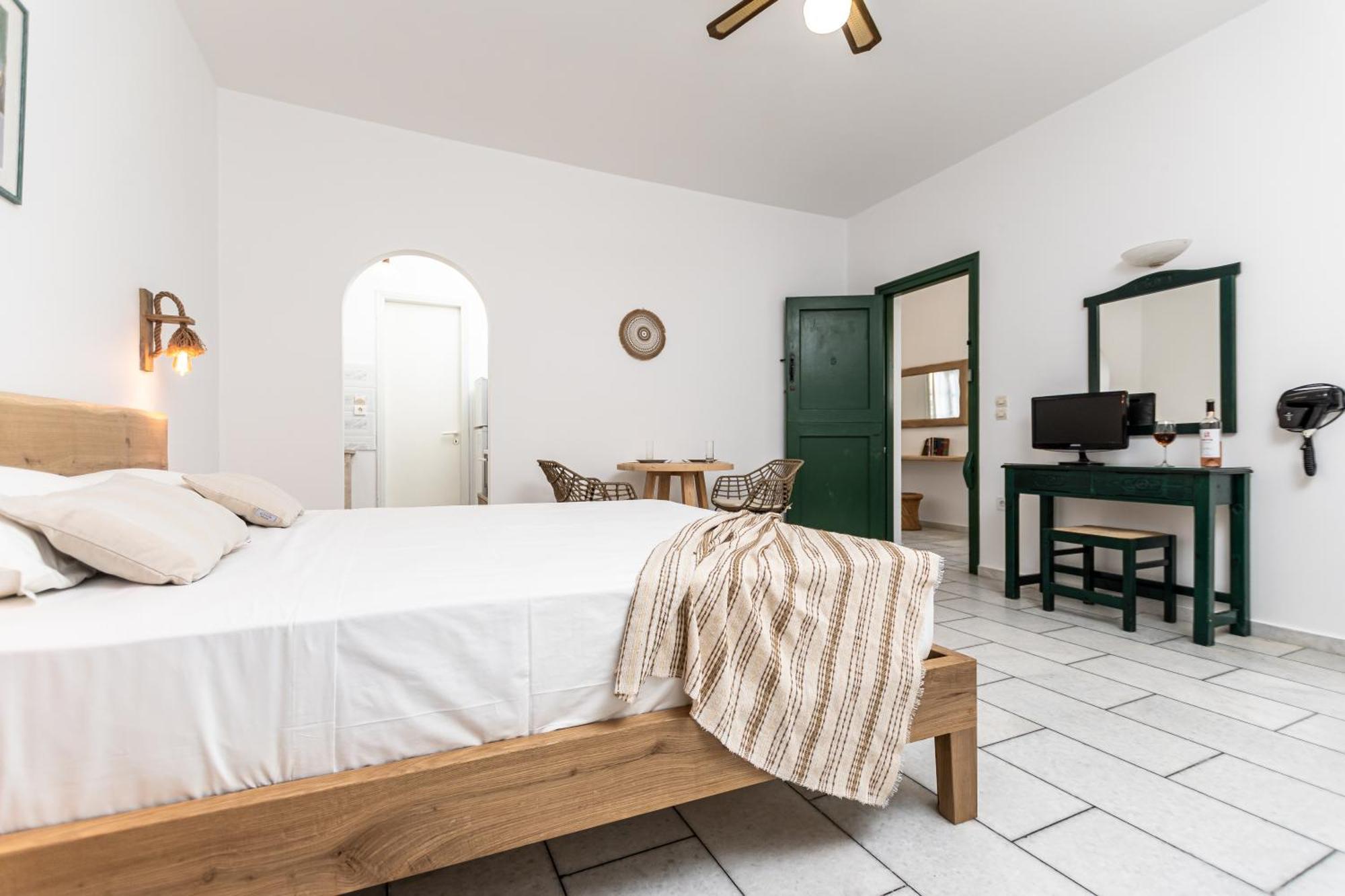 Studios Vrettos Beachfront Hotel Plaka  Luaran gambar